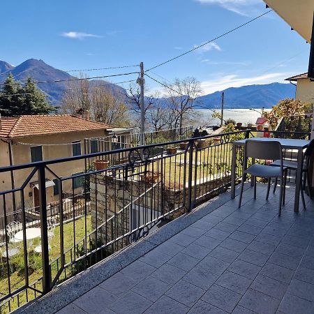 Borgocastello Apartment Rezzonico Екстериор снимка