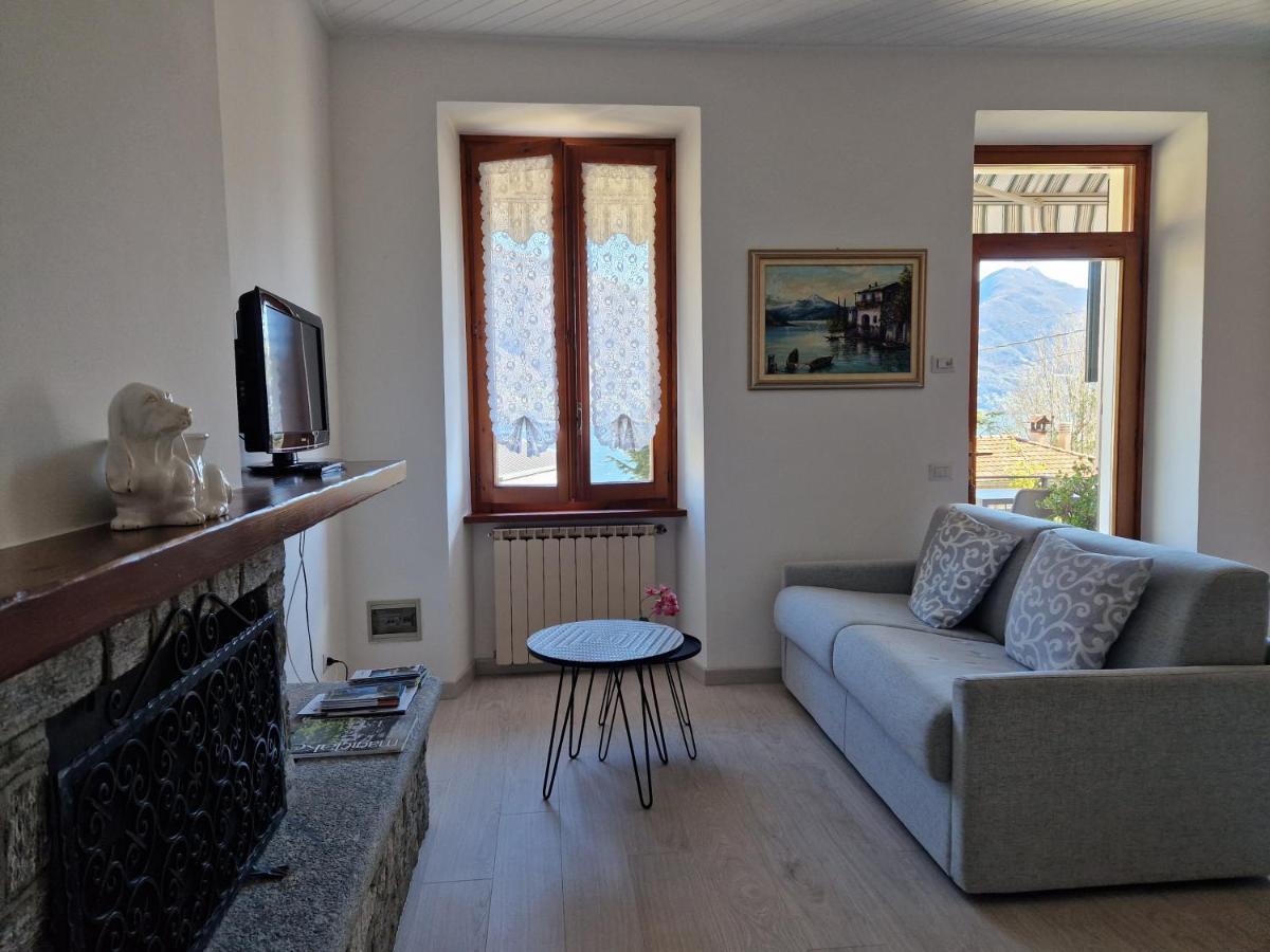 Borgocastello Apartment Rezzonico Екстериор снимка